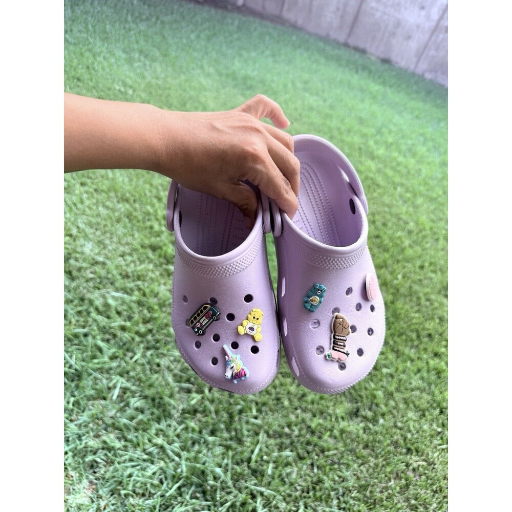 Crocs Classic Clog Slip-On Purple w/ jibbitz US 6 Women’s
